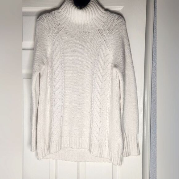 American Eagle Outfitters M White Cable Knit LSlv AlpacaWoolBlend Women Sweater - Picture 1 of 7